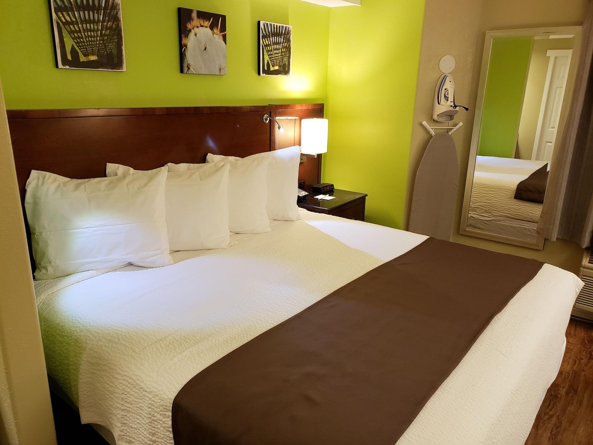 Hotel Days By Wyndham Thornton